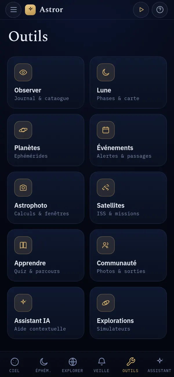 Écran Outils : grille des modules Observer, Lune, Planètes, Événements, Astrophoto, Satellites, Apprendre et Communauté.